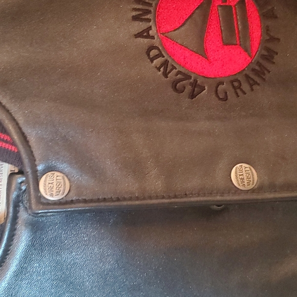 RARE AUTHENTIC AVIREX VARSITY COMMEMORATIVE 100% LEATHER JACKET - Picture 3 of 12